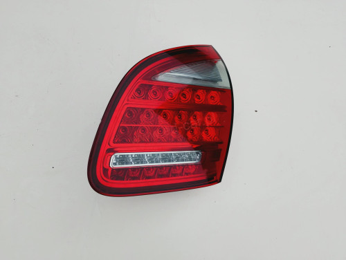 porsche-cayenne-ii-s-lampa-klapy-prawy-tyl-prawa-eu-7p5945094-ed-car