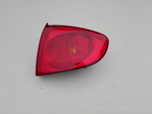 seat-altea-lampa-blotnika-zderzaka-prawy-tyl-04-15-5p0945096e-5p0945112b-ed-car.pl-7132636