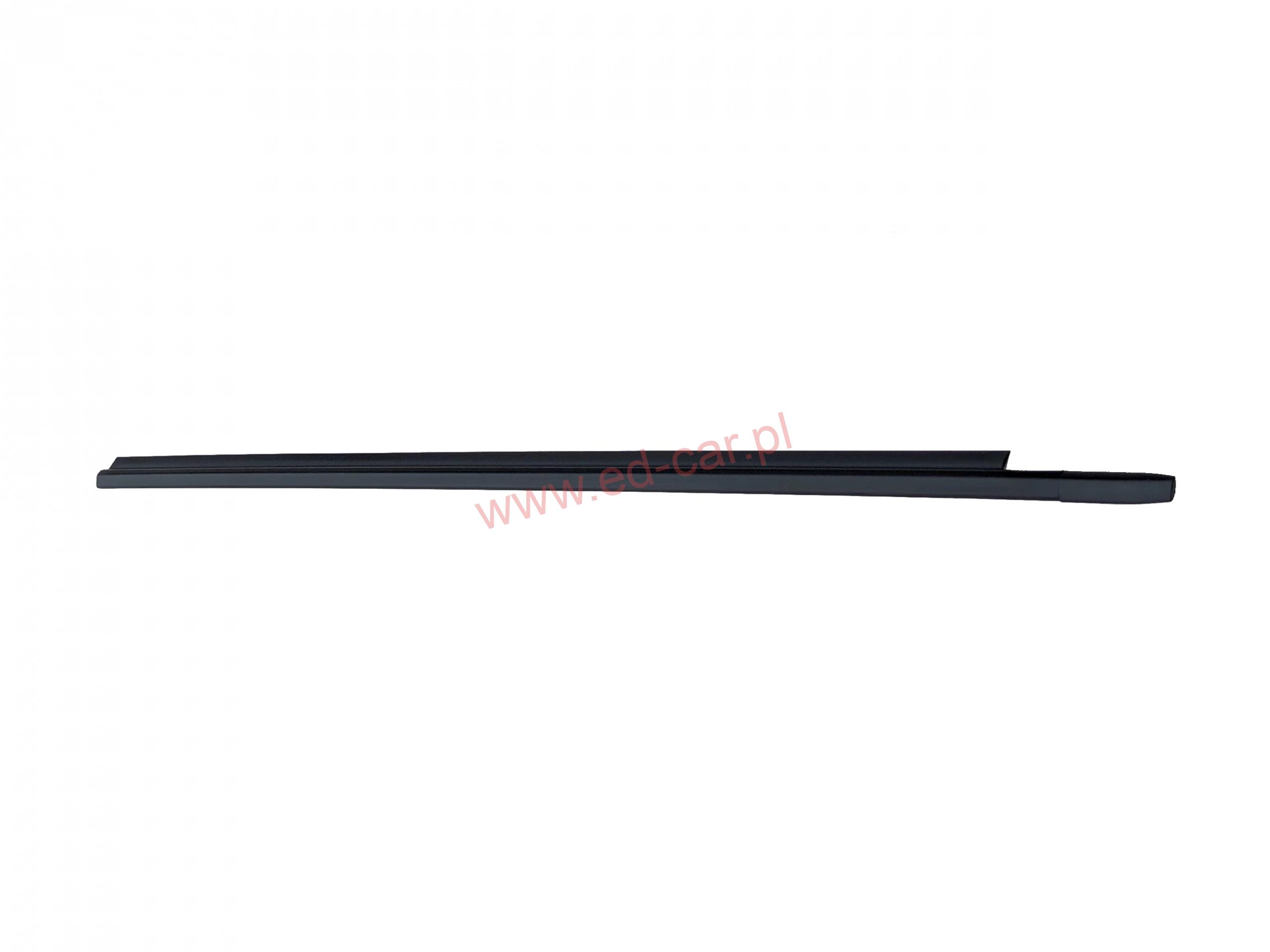 toyota-aygo-ii-listwa-zgarniajaca-lewy-przod-14-a68210-0h070-ed-car