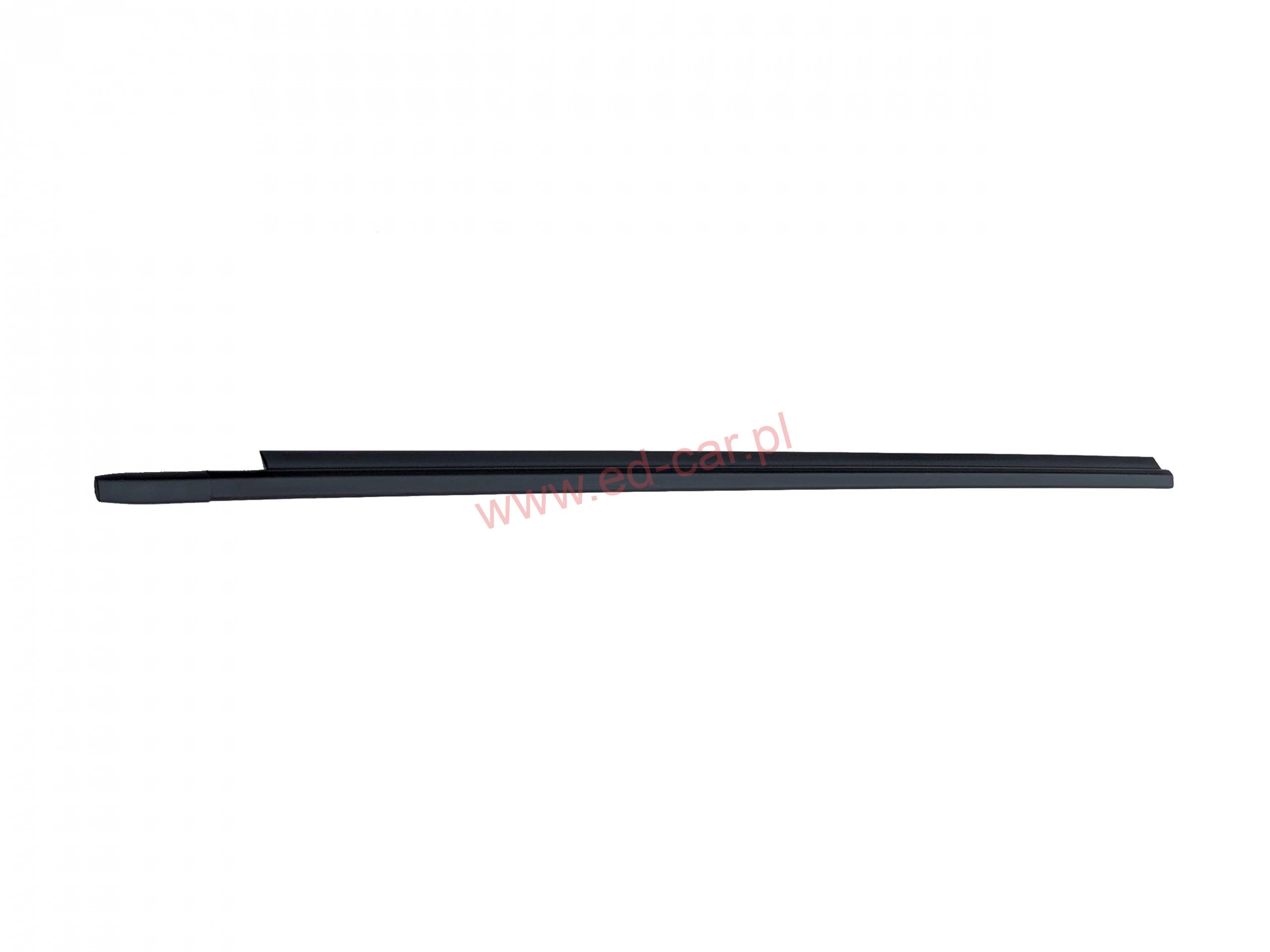 toyota-aygo-ii-listwa-zgarniajaca-prawy-przod-14-a68160-0h070-ed-car