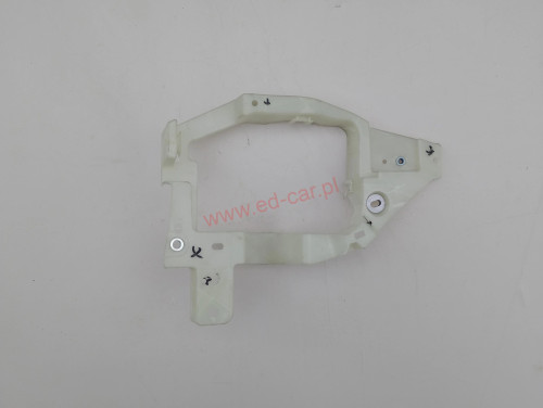 volvo-s60-iii-slizg-mocowanie-skrzynki-bezpiecznikow-18-31481695-ed-car