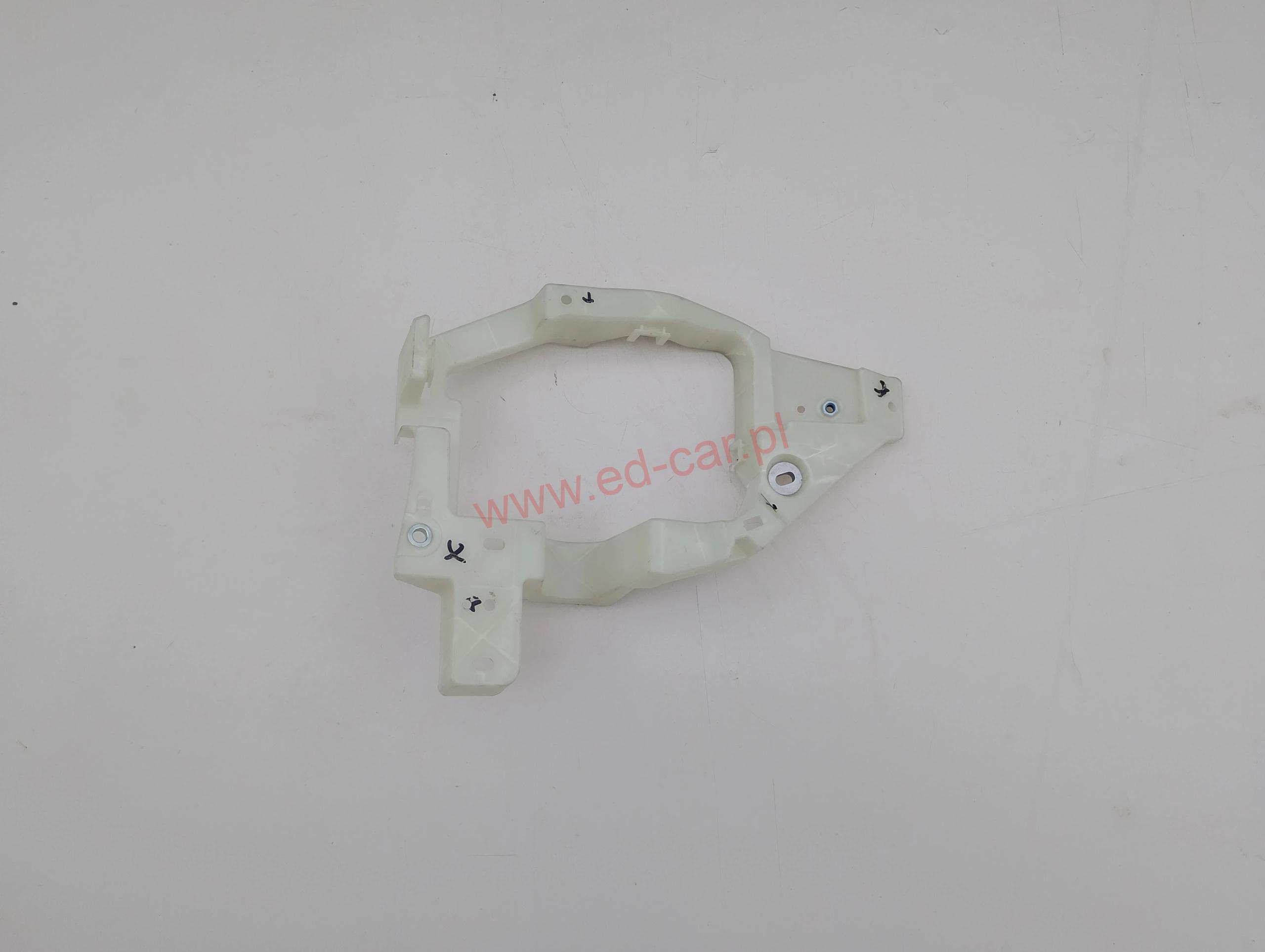 volvo-s60-iii-slizg-mocowanie-skrzynki-bezpiecznikow-18-31481695-ed-car.pl-7130417