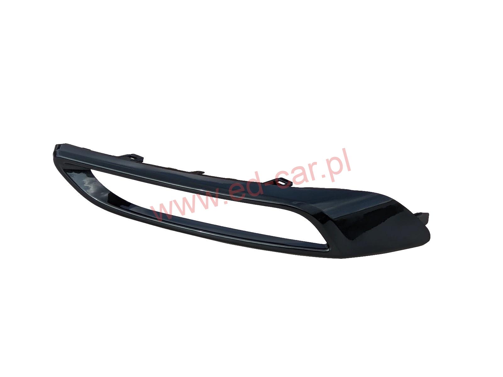auris-ii-lift-kombi-ramka-lampki-prawy-tyl-15-18-a52152-02031-ed-car