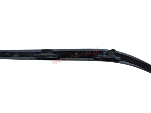 auris-ii-lift-prawa-czarna-listwa-atrapy-na-grill-przod-15-5312102500-ed-car