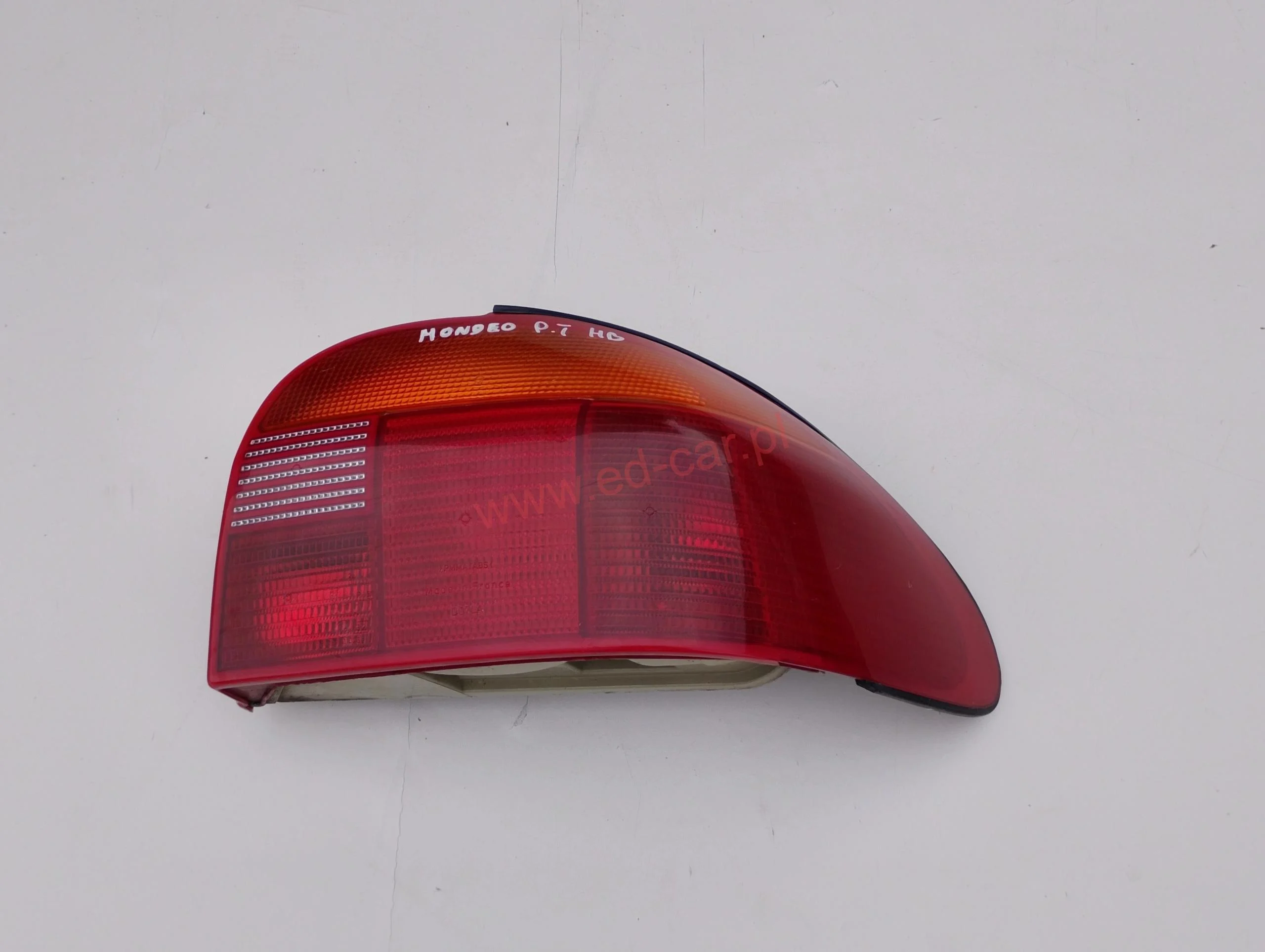ford-mondeo-mk1-lampa-blotnika-prawy-tyl-prawa-92-96-93bg13n004cb-ed-car.pl-7144887