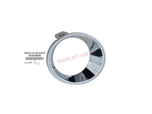 hilux-viii-prawa-chromowa-oslona-ramka-halogenu-przod-15-52125-0k030-ed-car