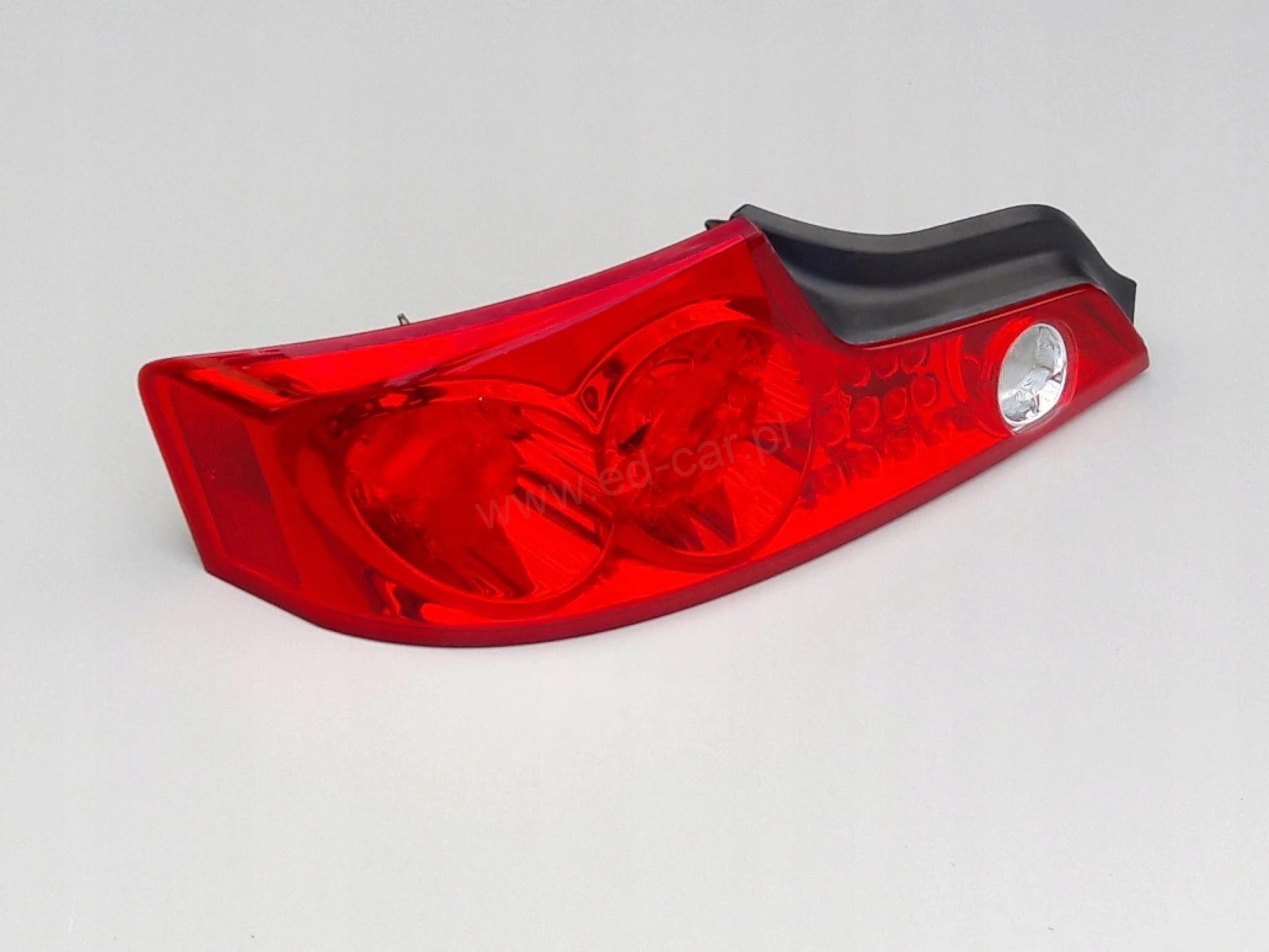 infiniti-g20-g35-coupe-lampa-lewy-tyl-tylna-02-07-26555-am825-ed-car.pl-7144153