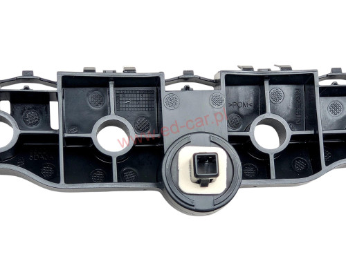 infiniti-q30-qx30-wspornik-zderzaka-slizg-blotnika-lewy-tyl-85221-5da0a-ed-car