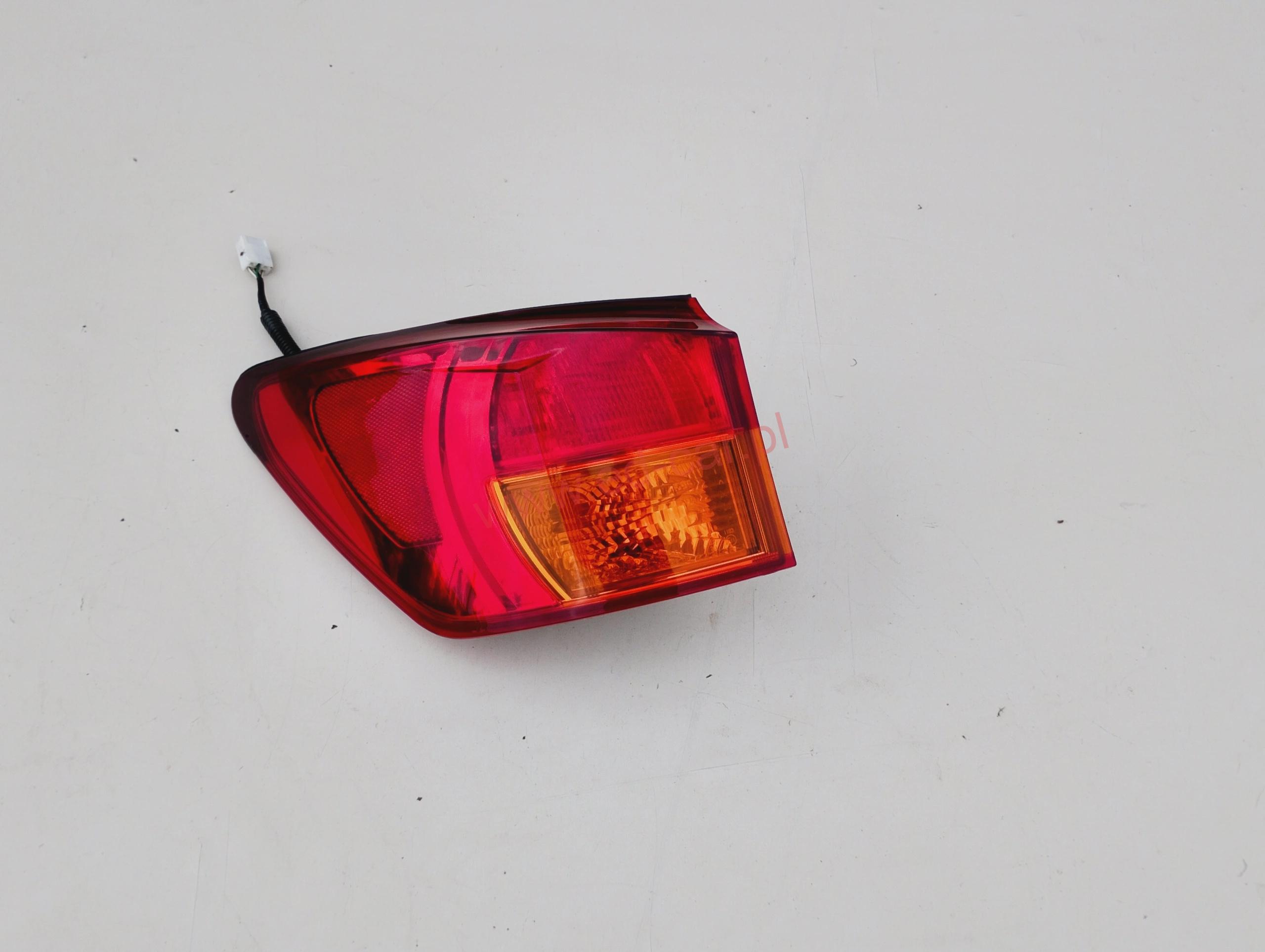lexus-is-ii-is220-is250-ii-lampa-blotnika-lewy-tyl-05-14-81561-53160-81563-53160-ed-car.pl-7136920