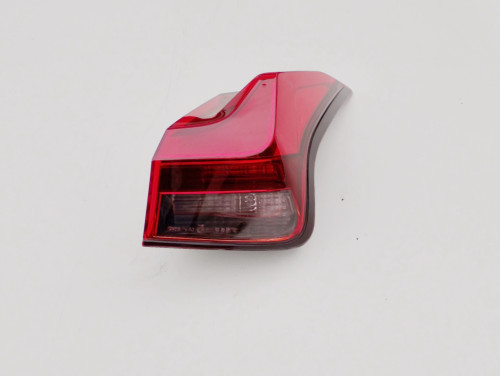 lexus-ux-ux200-ux250-lampa-blotnika-prawy-tyl-prawa-18-81551-76400-ed-car