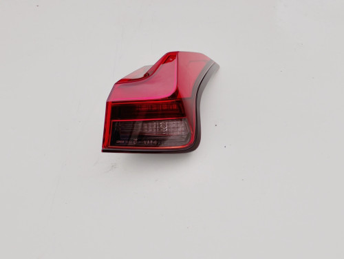 lexus-ux-ux200-ux250-lampa-blotnika-prawy-tyl-prawa-18-81551-76400-ed-car