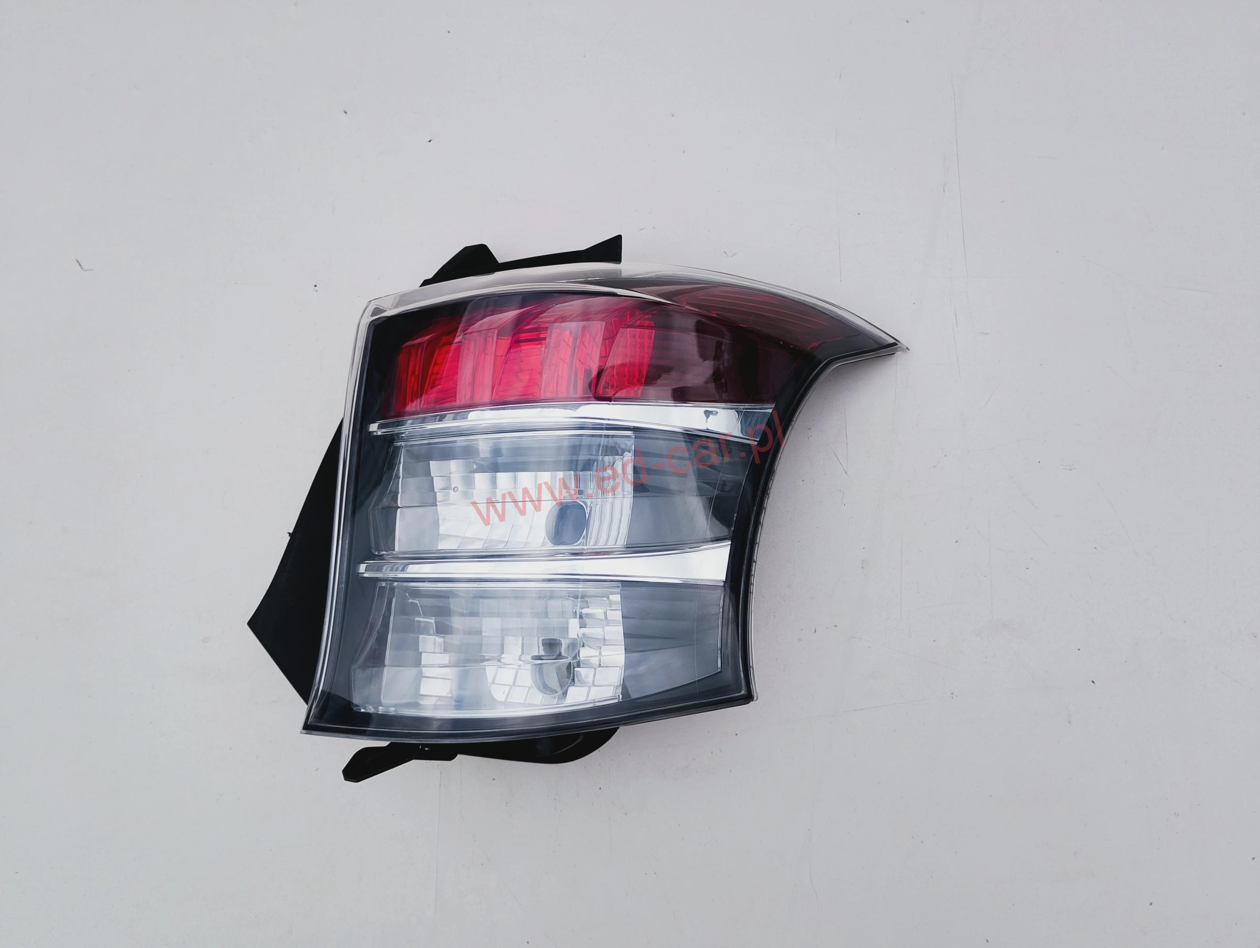 toyota-iq-lampa-prawa-tyl-tylna-08-15-81551-74020-81551-74021-ed-car.pl-7139007
