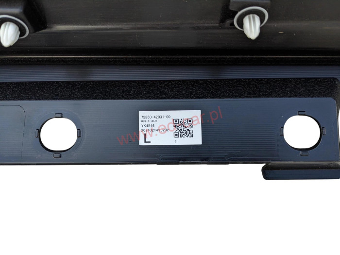 toyota-rav4-v-xa50-lewa-listwa-nakladka-progowa-lewy-prog-75860-42031-00-ed-car