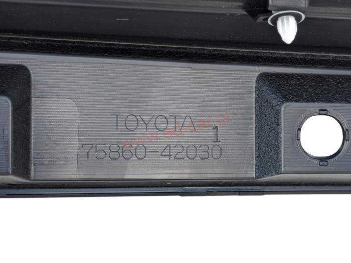 toyota-rav4-v-xa50-lewa-listwa-nakladka-progowa-lewy-prog-75860-42031-00-ed-car