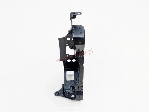 yaris-ii-lift-wzmocnienie-pas-pion-prawy-przod-08-a53202-52910-a53202-52905-ed-car