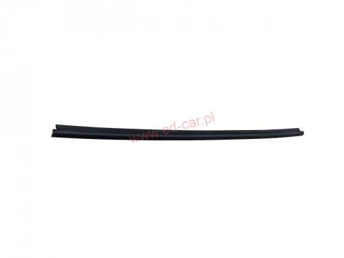 yaris-iii-3d-prawa-listwa-zgarniajaca-szyby-11-20-a68160-0d160-ed-car