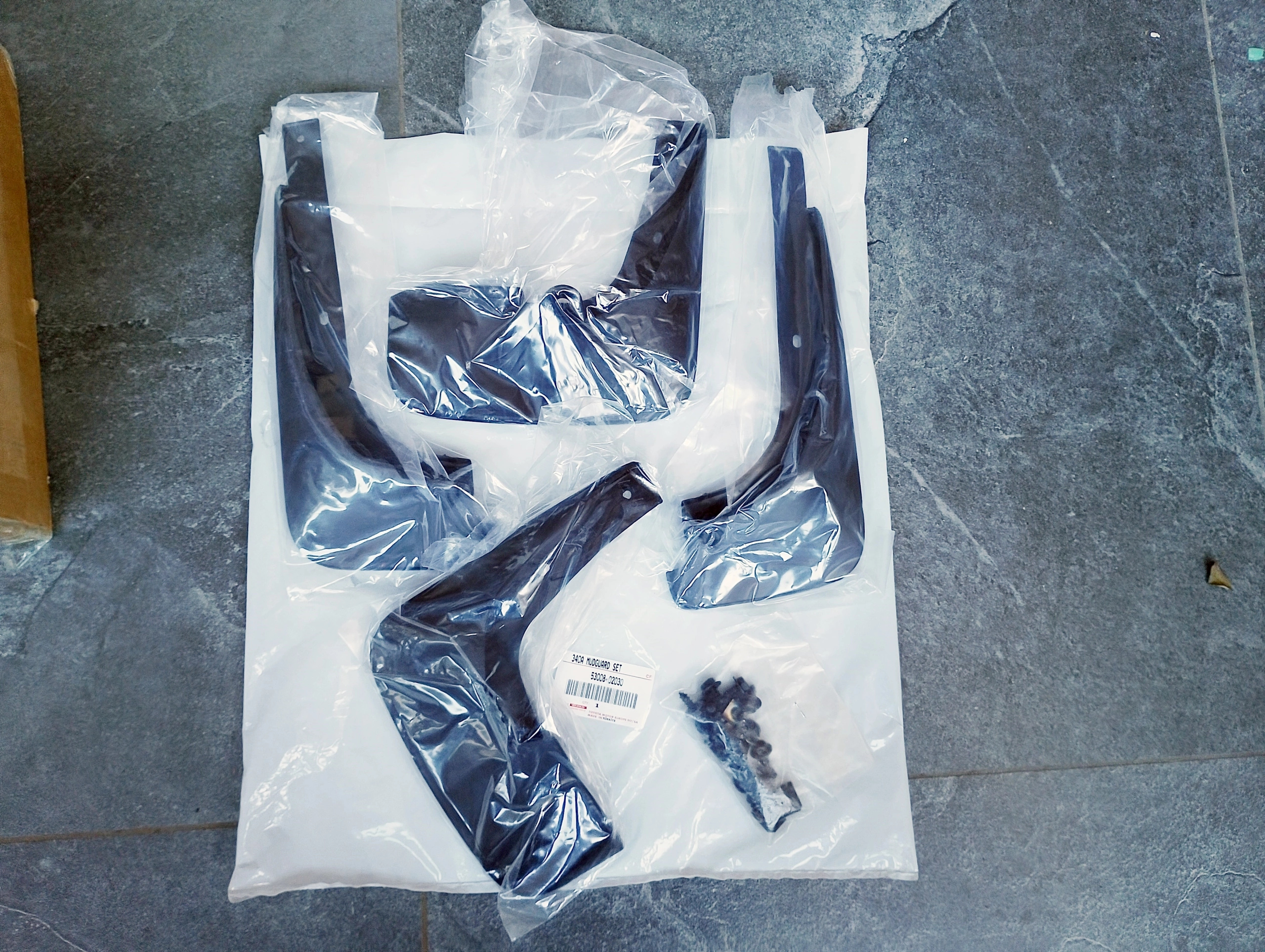 auris-ii-kombi-chlapacze-komplet-chlapaczy-przod-tyl-12-a53008-02030-ed-car.pl-7150975