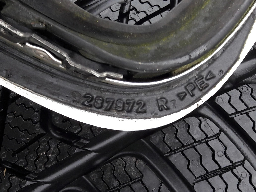 bmw-3-iv-e46-coupe-prawa-listwa-dachowa-na-dach-287972-ed-car.pl-5743825