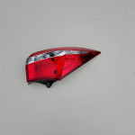 Corolla XI E16 E18 lampa błotnika prawy tył 13-16