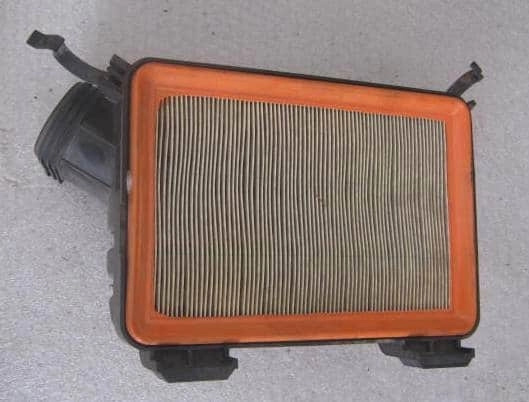 hyundai-tiburon-coupe-2-0-obudowa-filtra-powietrza-02-08-12451-ed-car.pl-4887313