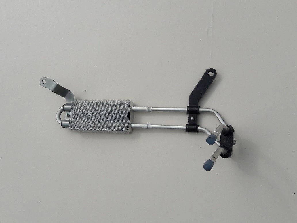 infiniti-fx35-fx45-i-s50-chlodniczka-oleju-03-08-49790-3v60a-ed-car.pl-5490749