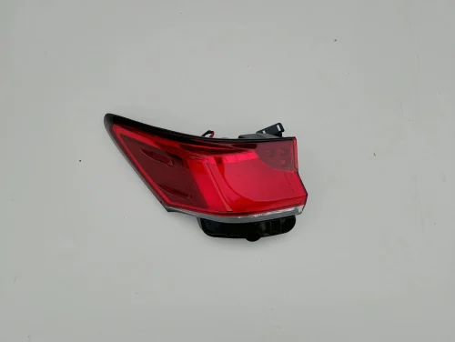 lexus-ct200-lift-lampa-led-blotnika-lewy-tyl-17-22-81561-76261-ed-car.pl-7154590