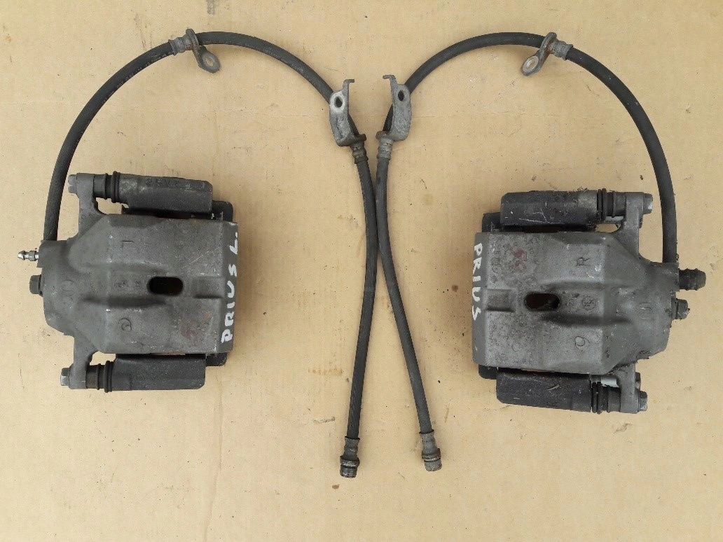 prius-iii-zacisk-hamulcowy-prawy-lewy-przod-09-brak-informacji-ed-car.pl-4862307