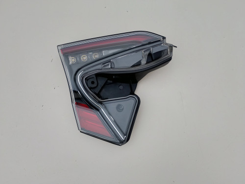 toyota-c-hr-chr-lampa-led-klapy-lewy-tyl-lewa-16-19-81590-f4021-ed-car.pl-7154475