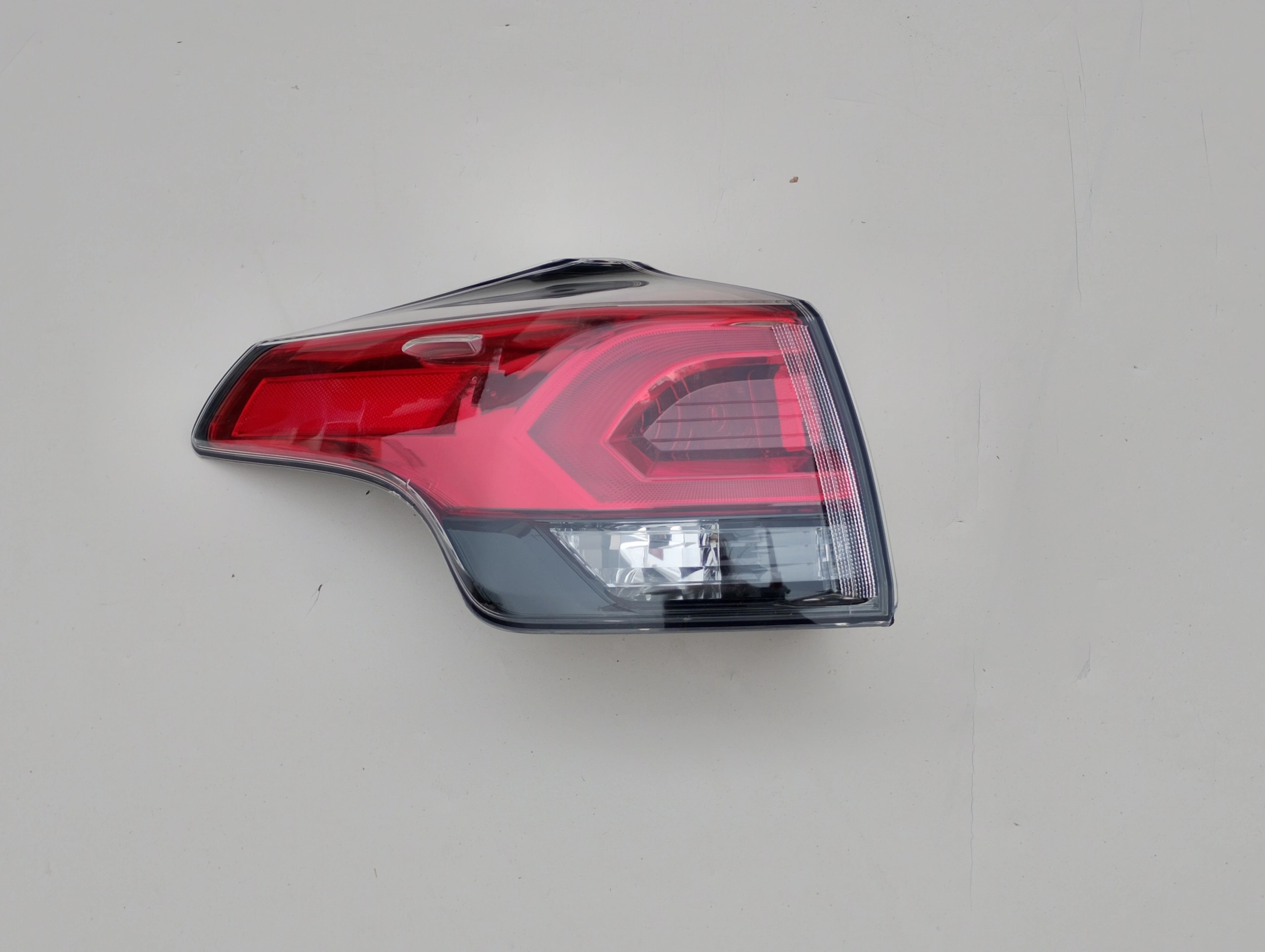 toyota-rav4-iv-lift-lampa-blotnika-lewy-tyl-led-81561-42202-81560-42201-ed-car.pl-7154473