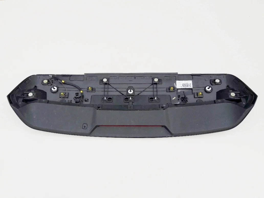 volvo-xc40-spoiler-daszek-lampka-stop-klapy-tyl-31488325-ed-car.pl-5458258
