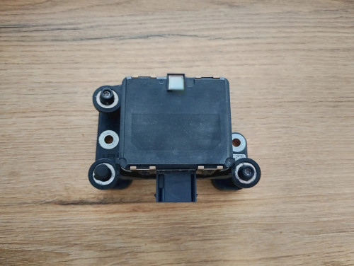 vw-touran-iii-5ta-radar-sensor-czujnik-predkosci-16-25-5qa907561a-0203300672-ed-car.pl-4859470