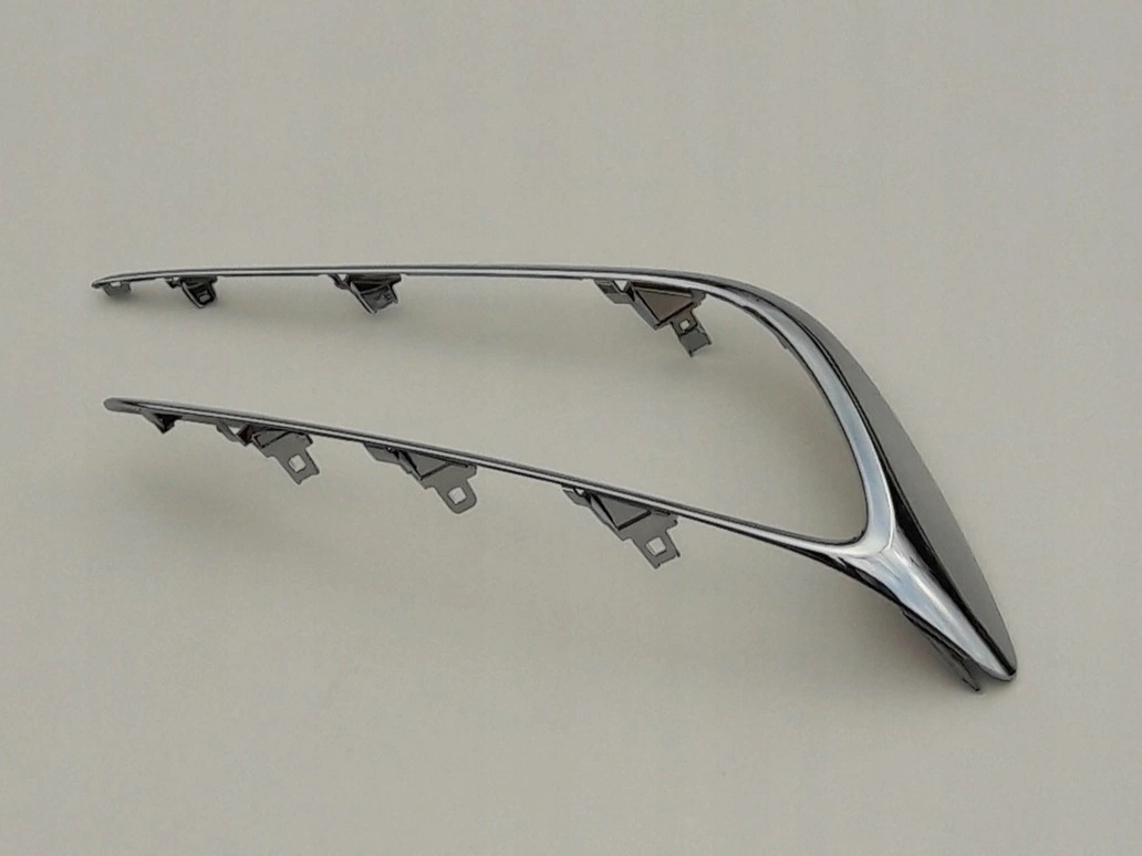 auris-ii-lift-lewa-chromowa-ramka-kratka-halogenu-przod-15-5212602240-ed-car.pl-5011130