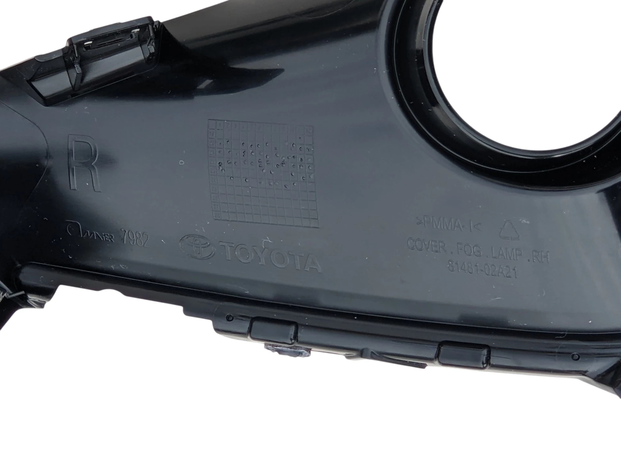 corolla-xii-e21-hb-kombi-ramka-halogenu-zderzaka-prawy-przod-81481-02a21-ed-car.pl-7107213