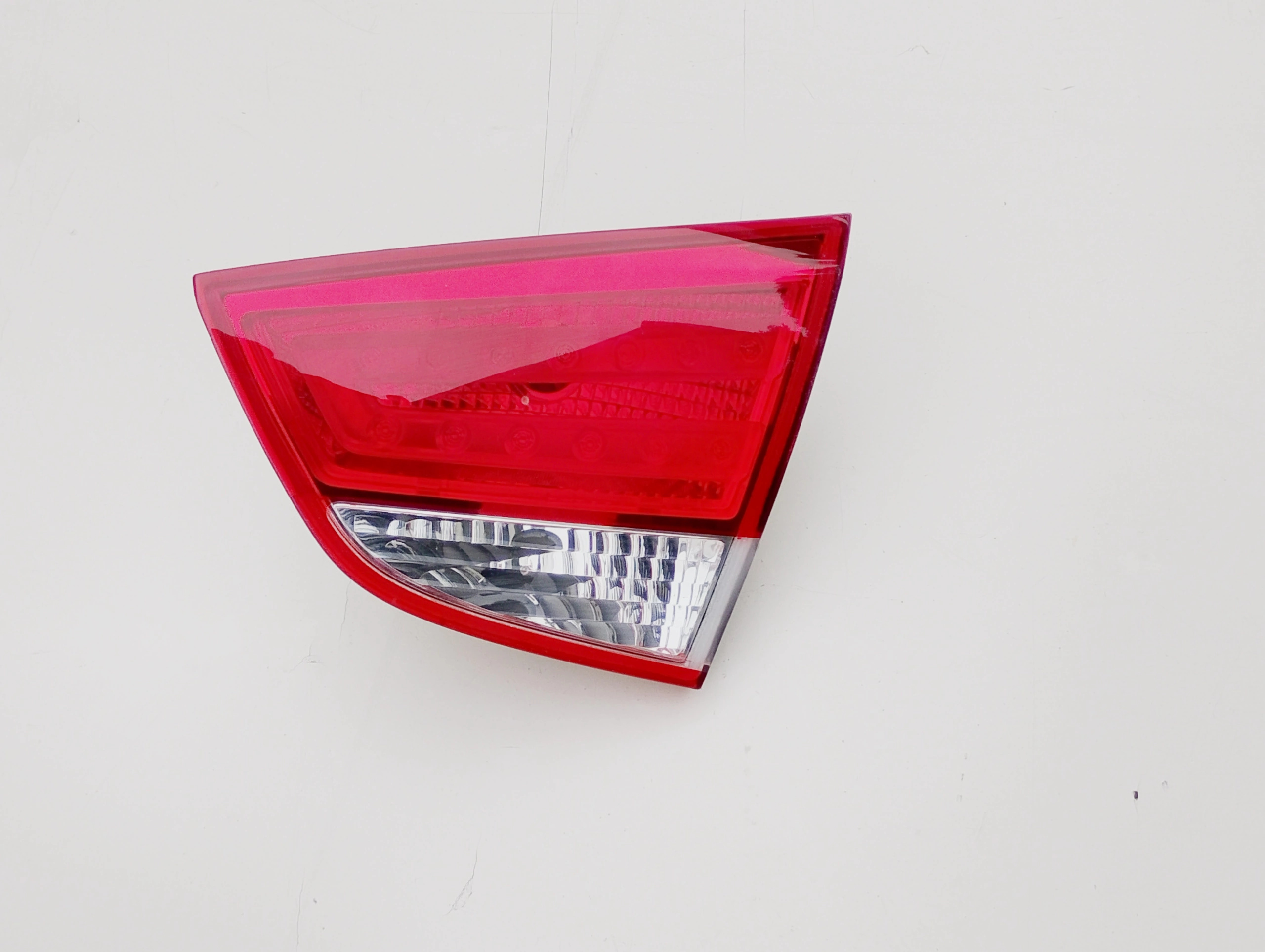hyundai-ix35-i-lampa-klapy-prawy-tyl-tylna-09-13-92402-2y000-92406-2y0-924062y0-ed-car.pl-7160255