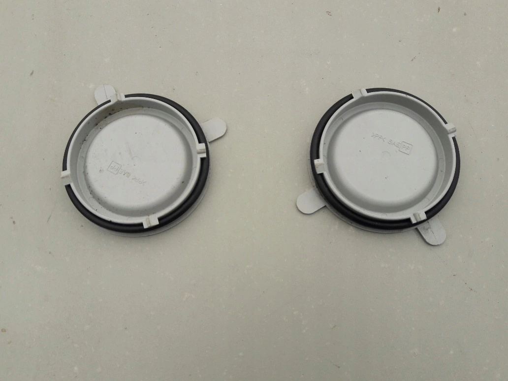 nissan-gtr-370z-g35-g37-zaslepka-lampy-reflektora-26030-1ea0a-ed-car.pl-4861220