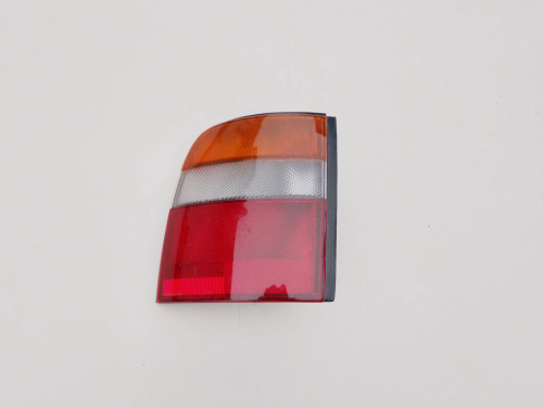 nissan-micra-k11-march-lampa-klapy-lewy-tyl-91-02-ichikoh-7327-ed-car.pl-7159840