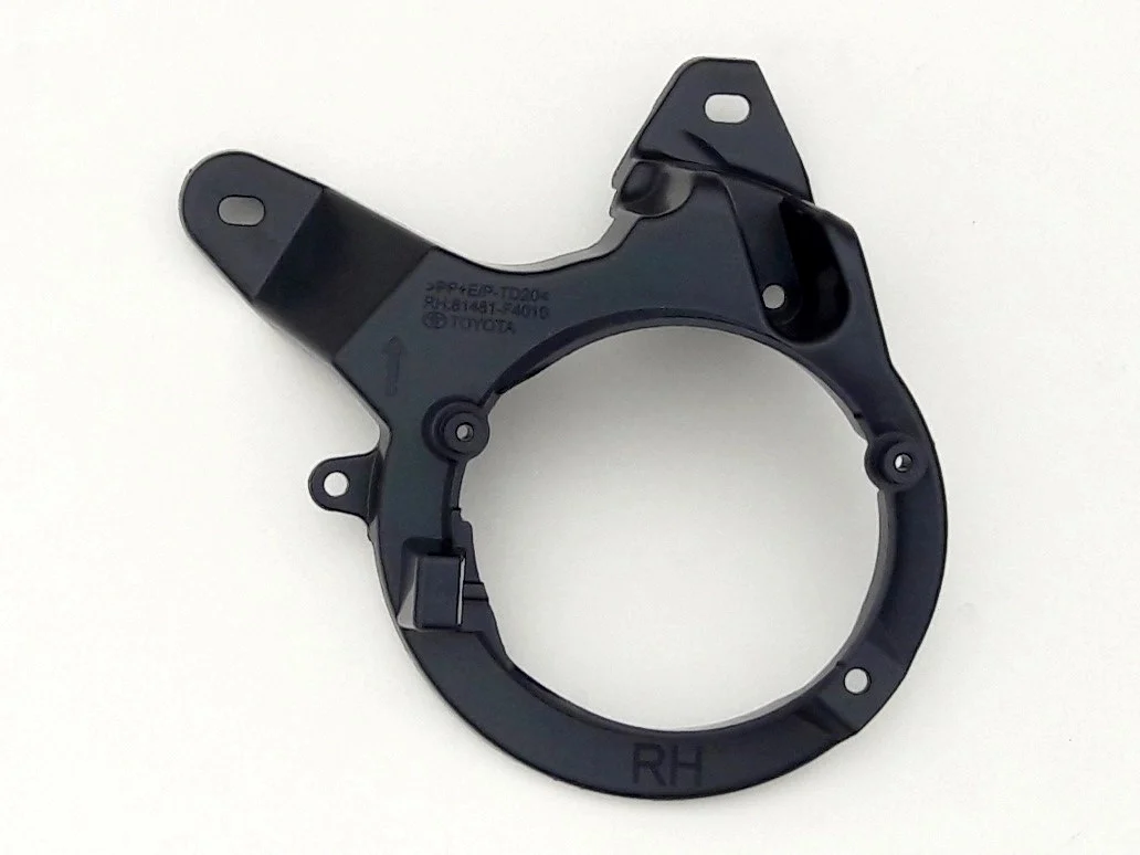 toyota-c-hr-chr-ramka-halogenu-prawa-przod-16-19-a81481-f4010-ed-car.pl-5422654