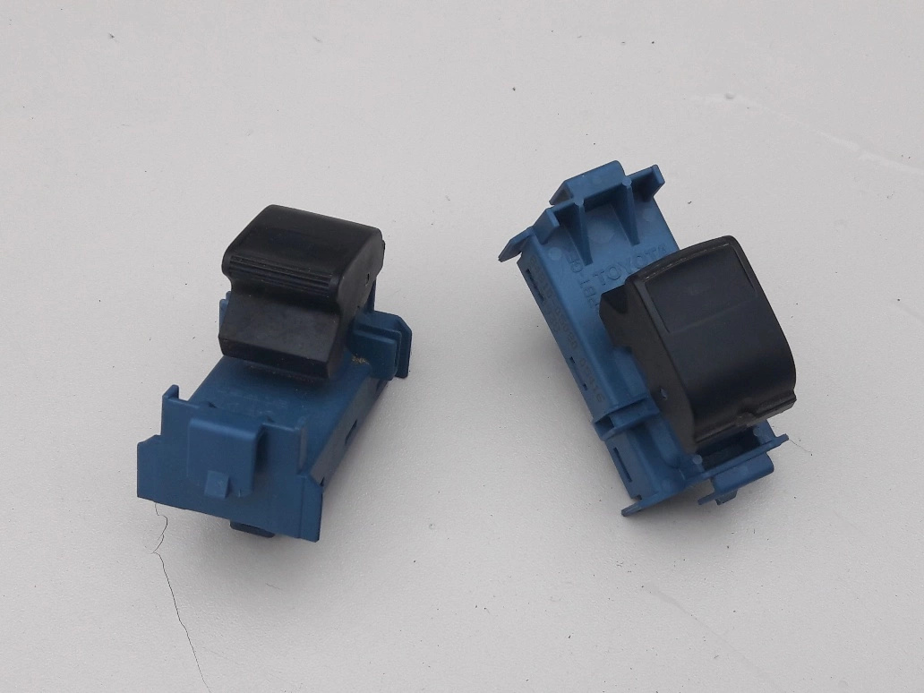 avensis-iii-t27-2-lift-panel-przycisk-tapicerki-szyby-drzwi-a8481005080-05416-t29-a84810-05080-ed-car.pl-7173275