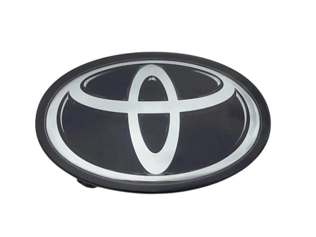 c-hr-corolla-cross-sienna-mirai-emblemat-atrapy-zderzaka-90975-02160-a90975-a2009-ed-car.pl-7170664