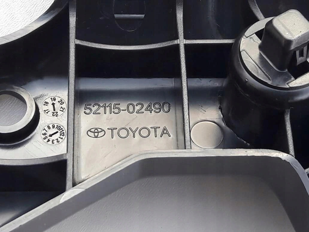 corolla-e21-sedan-slizg-zderzaka-prawy-przod-19-22-a52115-02490-ed-car.pl-4861322