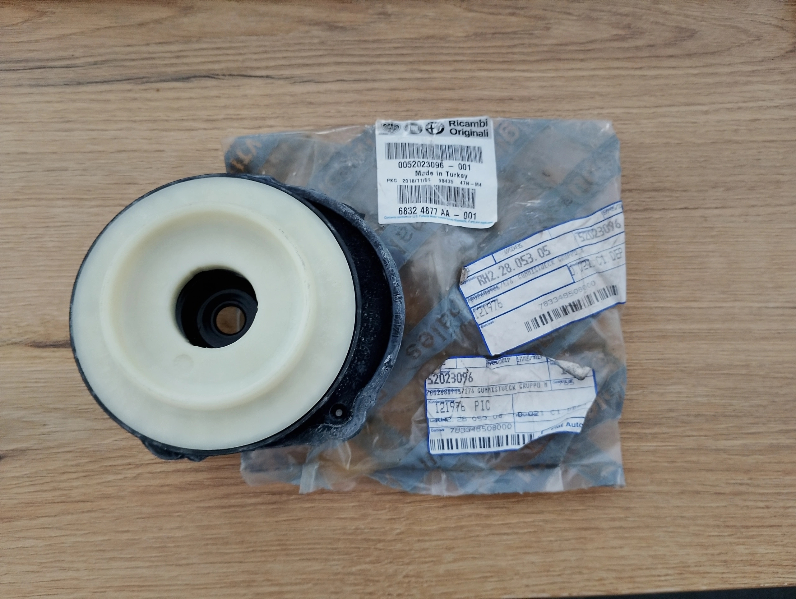 fiat-grande-punto-poduszka-amortyzatora-prawy-przod-05-68324877aa-001-68324877aa-0052023096-52023096-52023098-ed-car.pl-7170387