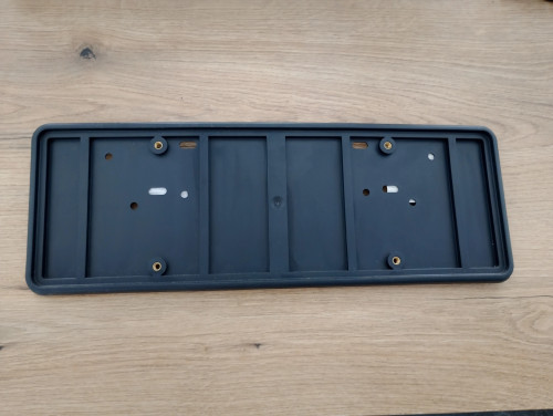 grand-cherokee-wk2-ramka-tablicy-rejestracyjnej-przod-68213436ac-001-k68213436ac-68213436ac-ed-car.pl-7170105