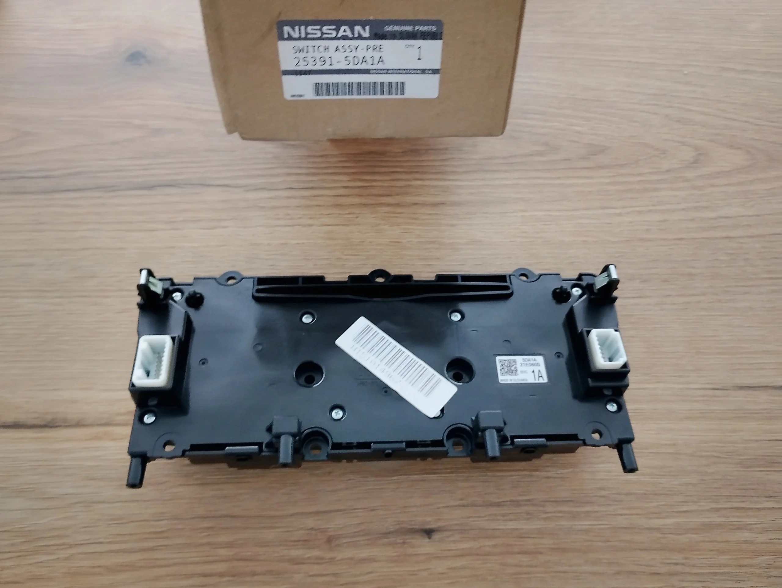 infiniti-q30-qx30-panel-sterowania-radiem-15-22-25391-5da1a-ed-car.pl-7173360
