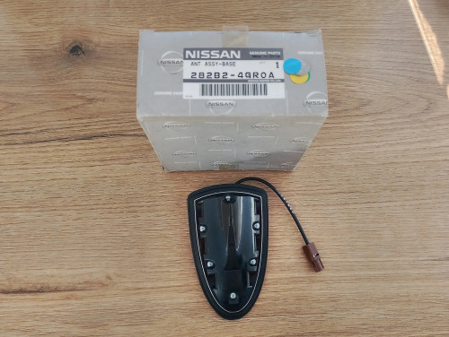 infiniti-q50-antena-dachowa-na-dach-13-17-282b2-4gr0a-ed-car.pl-7171986