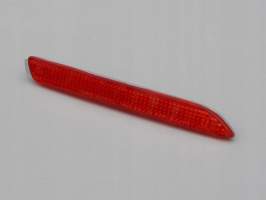 lexus-isf-is-f-lampka-odblask-zderzaka-prawy-tyl-07-14-81910-48012-81910-0f010-rr-ed-car.pl-4863454