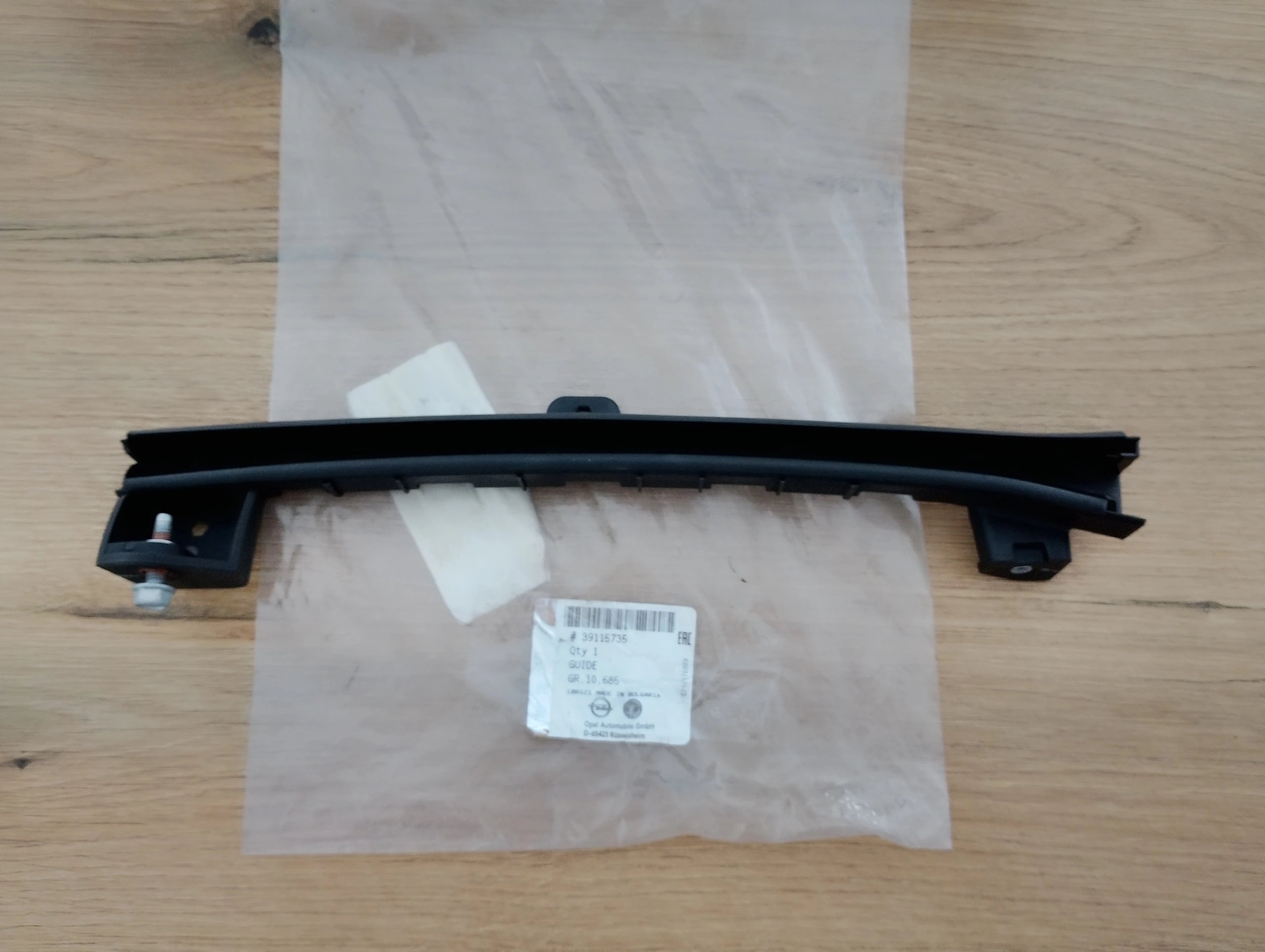 opel-astra-k-v-uszczelka-mocowanie-uchwyt-szyby-tyl-15-39115735-565488024-ed-car.pl-7169896