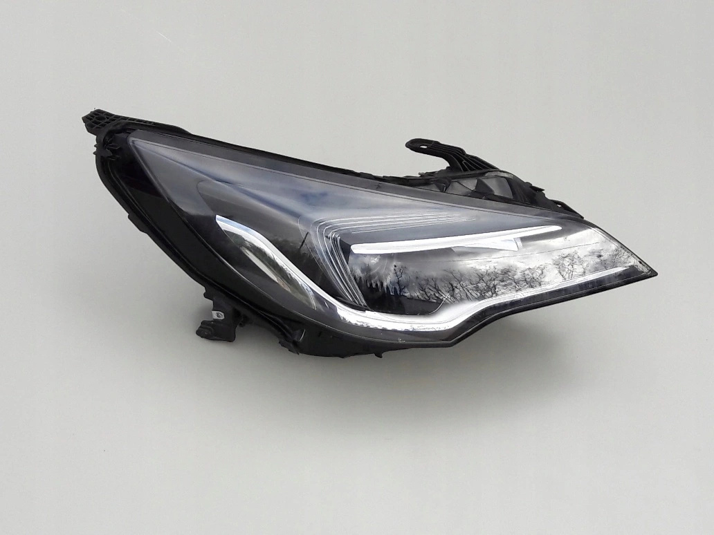 opel-astra-v-k-reflektor-prawy-lampa-prawa-led-15-19-13401142-662588537-edcar-ed-car.pl-4864104