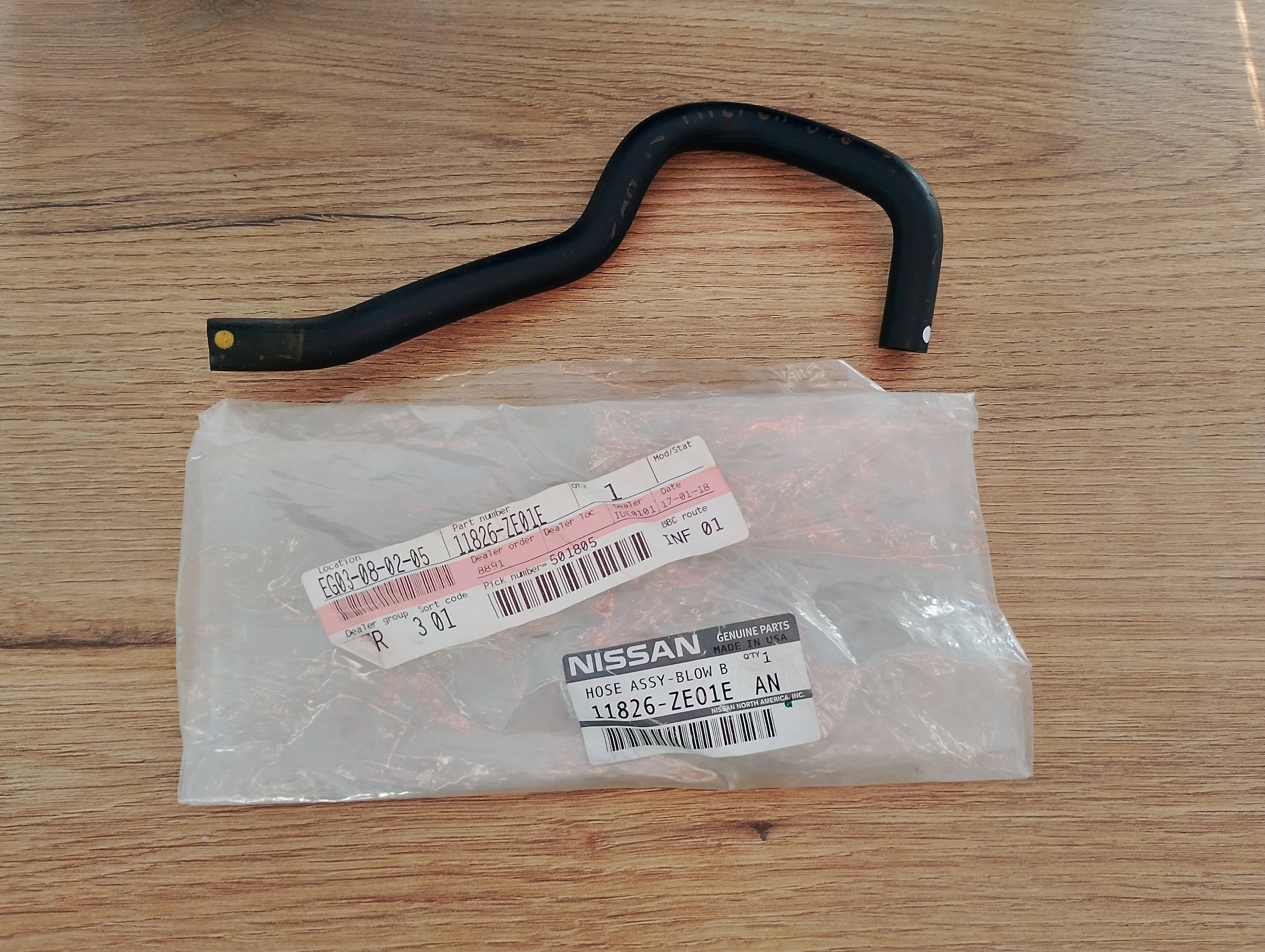 pathfinder-armada-titan-waz-powietrza-pokrywy-zaworow-11826-ze01e-ed-car.pl-7172057