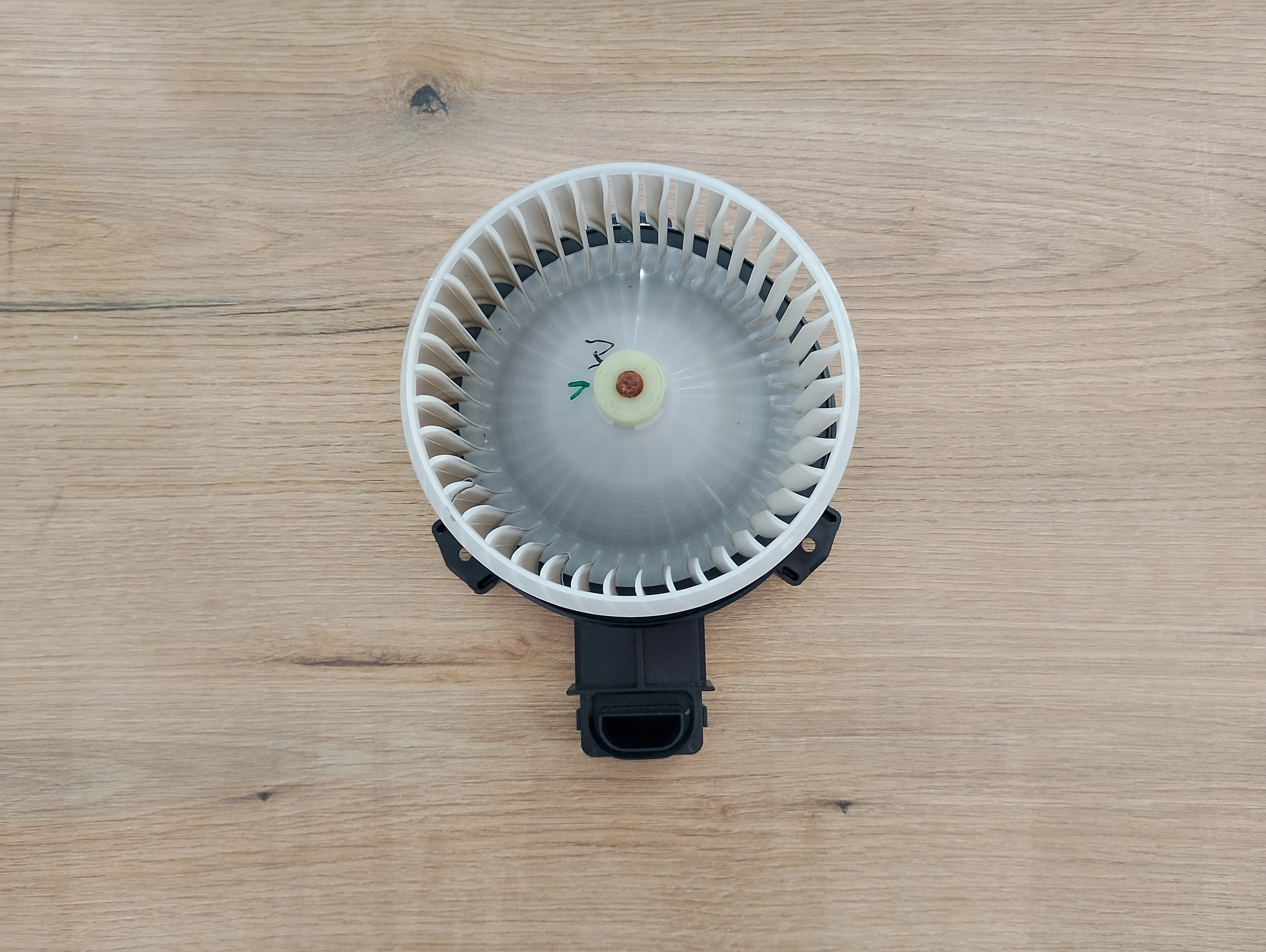 toyota-hilux-viii-wentylator-nawiewu-silniczek-15-20-87103-0k500-87103-0k501-ed-car.pl-7171775