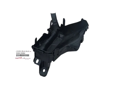 toyota-verso-s-p12-obudowa-skrzynka-bezpiecznikow-lewy-przod-82663-0d060-ed-car.pl-7169948